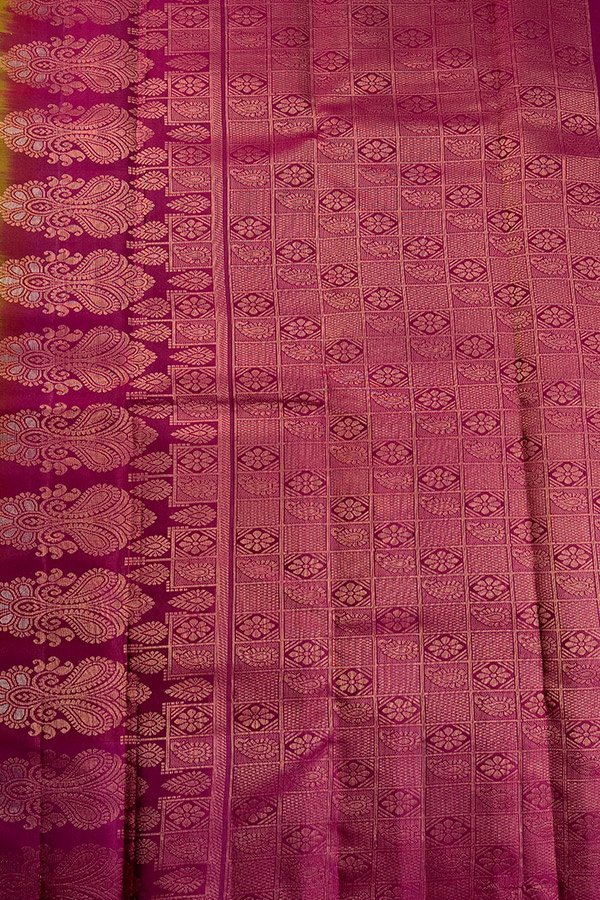 soft silk saree pallu