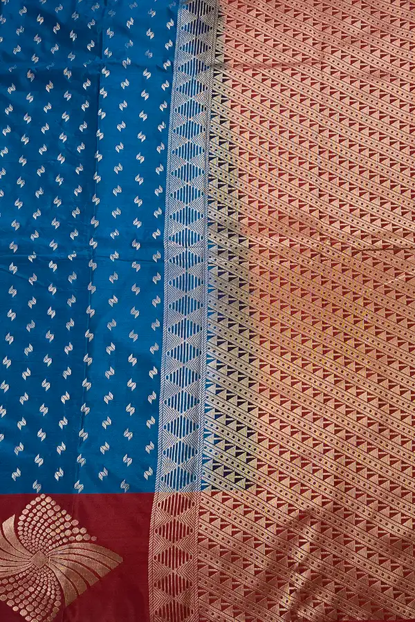 soft silk saree pallu