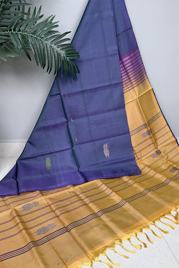 Banana Pith in Dark Indigo