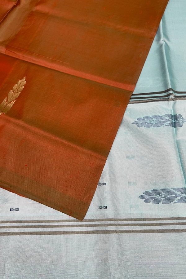 Banana Pith in Brown